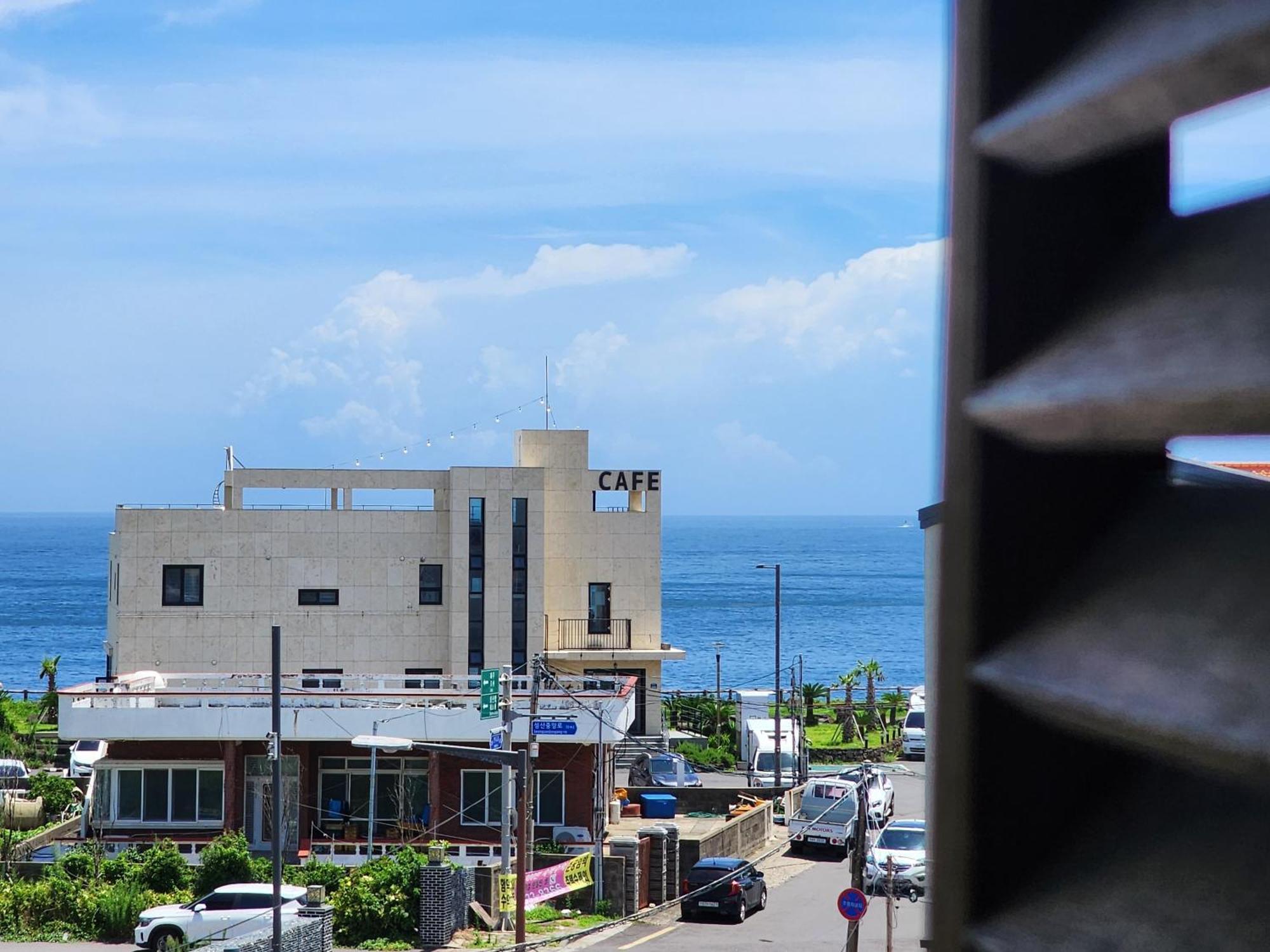 Pureun Jeju Pension Согвипхо Экстерьер фото