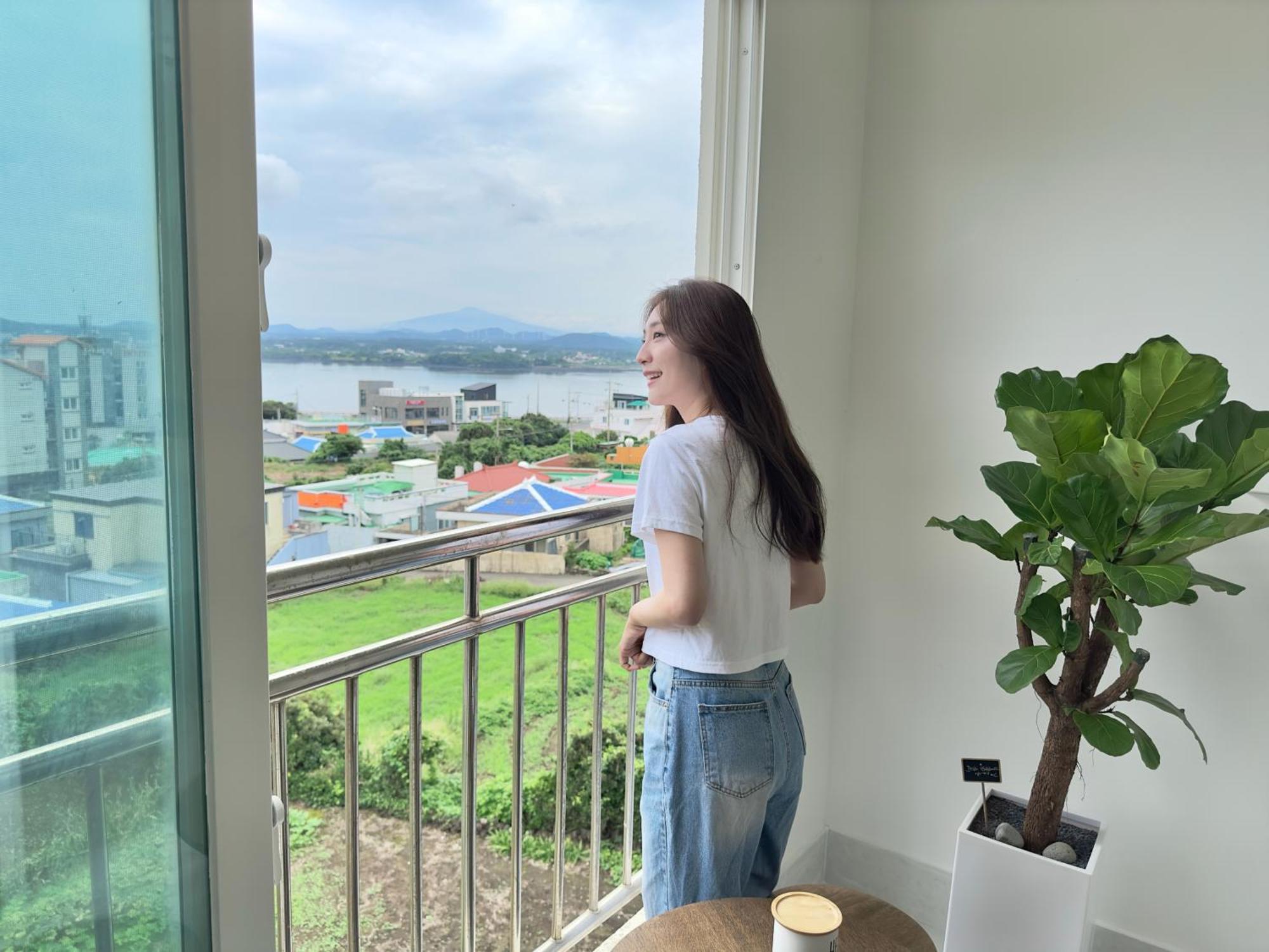 Pureun Jeju Pension Согвипхо Экстерьер фото