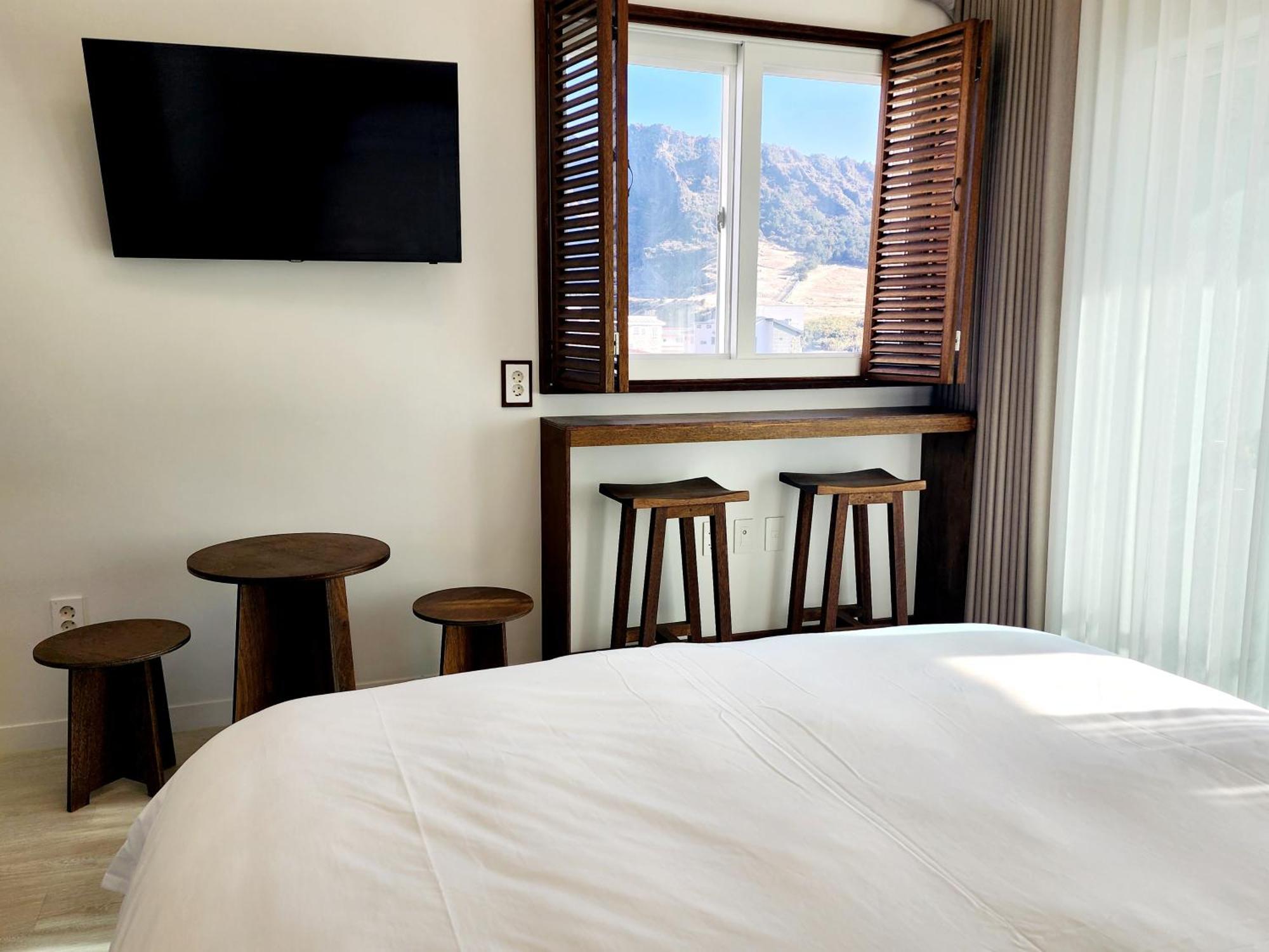 Pureun Jeju Pension Согвипхо Экстерьер фото