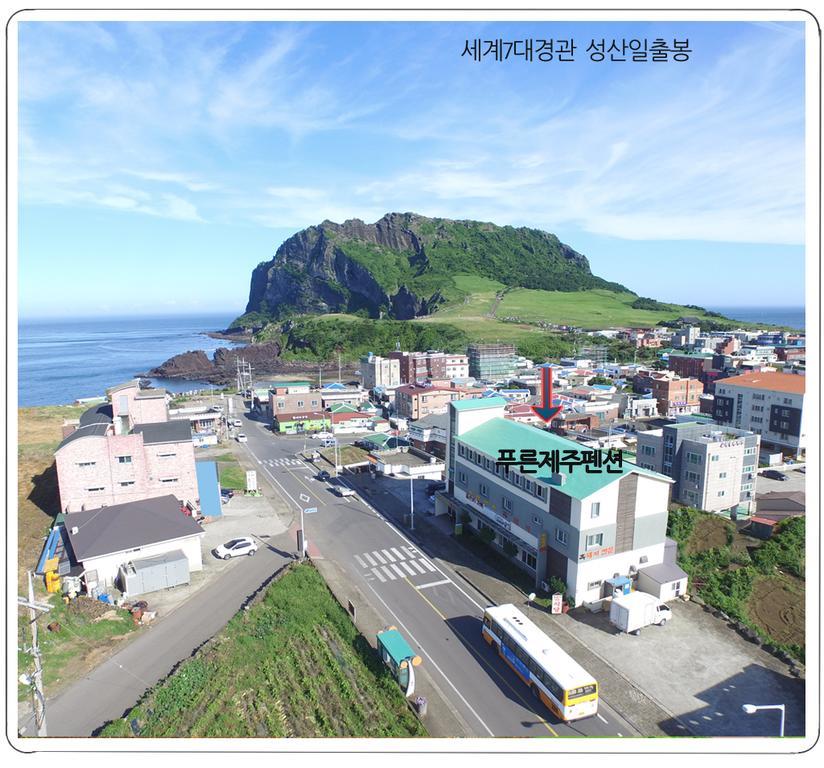 Pureun Jeju Pension Согвипхо Экстерьер фото